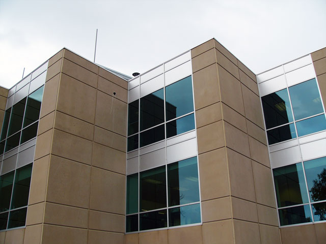 This image depicts a commercial building with Mapes insulated panels.