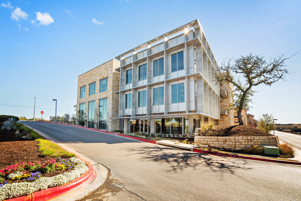 The Hill Country Galleria Office features Mapes panels for a modern, high-performing design.